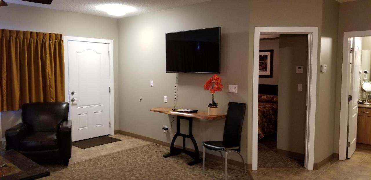 Alberta Beach Inn And Suites Extérieur photo