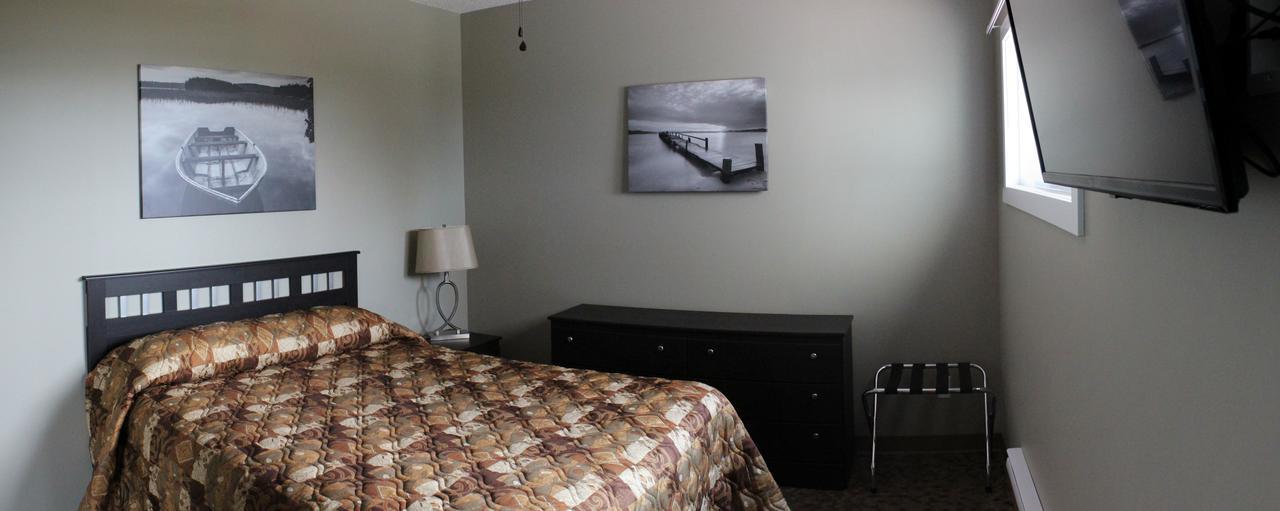 Alberta Beach Inn And Suites Extérieur photo